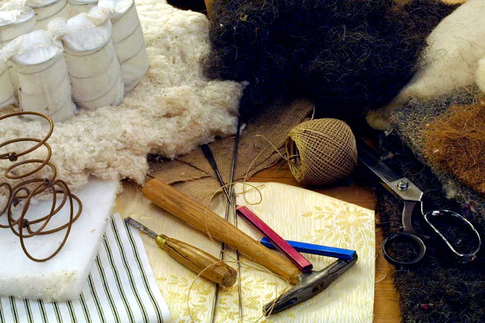 Fibre naturali e strumenti della manifattura artigianale